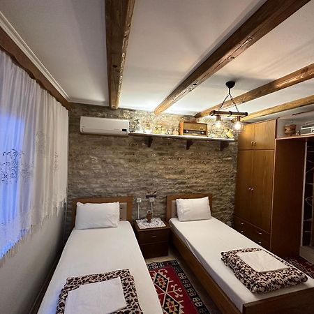 Ahmetaj Guest House Gjirokaster Luaran gambar