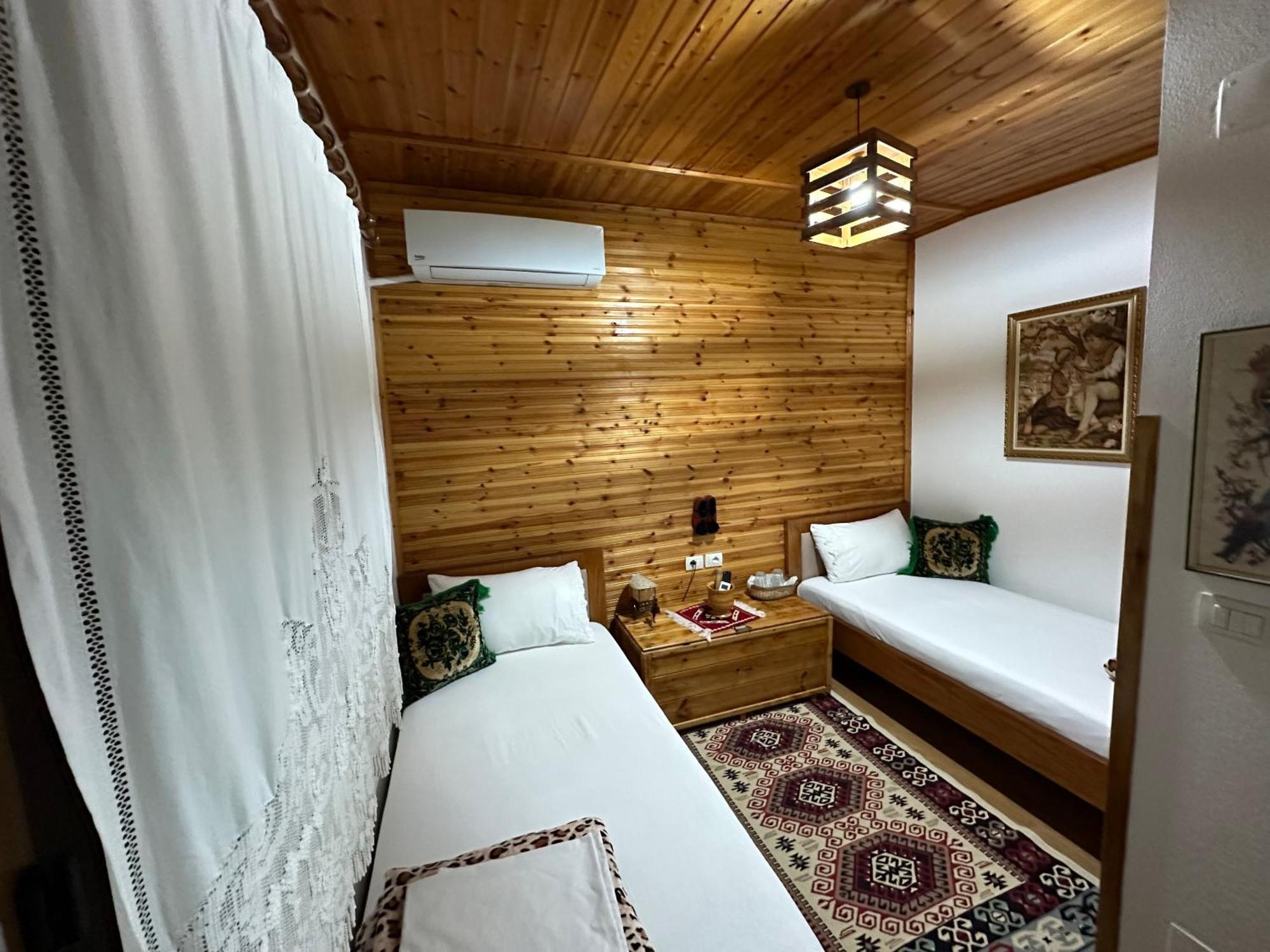 Ahmetaj Guest House Gjirokaster Luaran gambar
