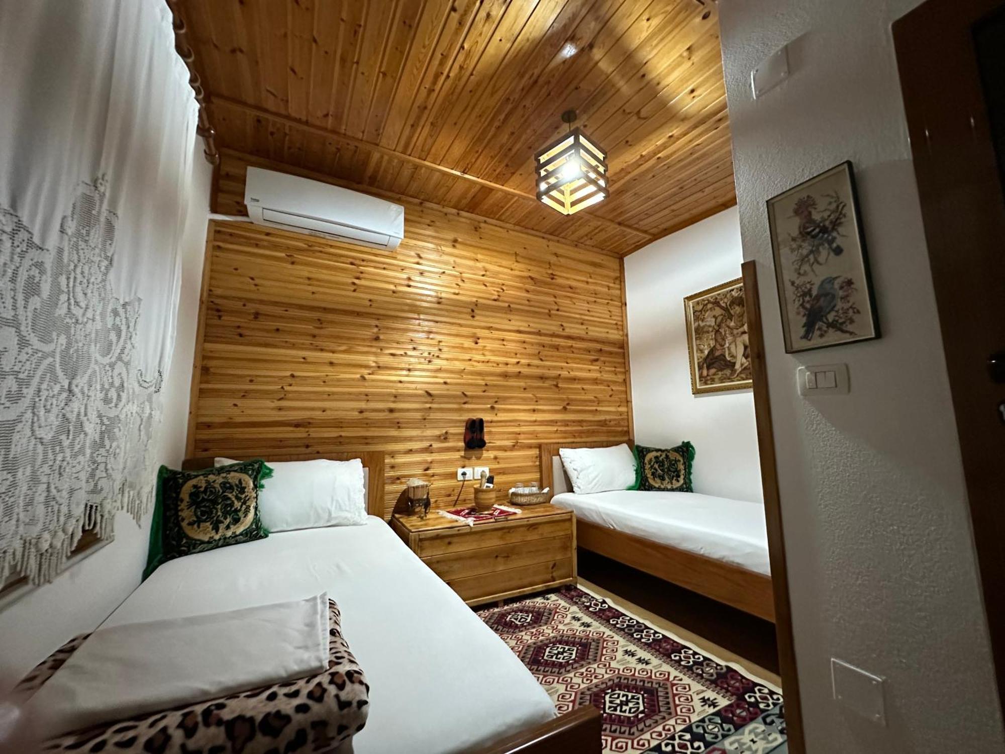 Ahmetaj Guest House Gjirokaster Luaran gambar