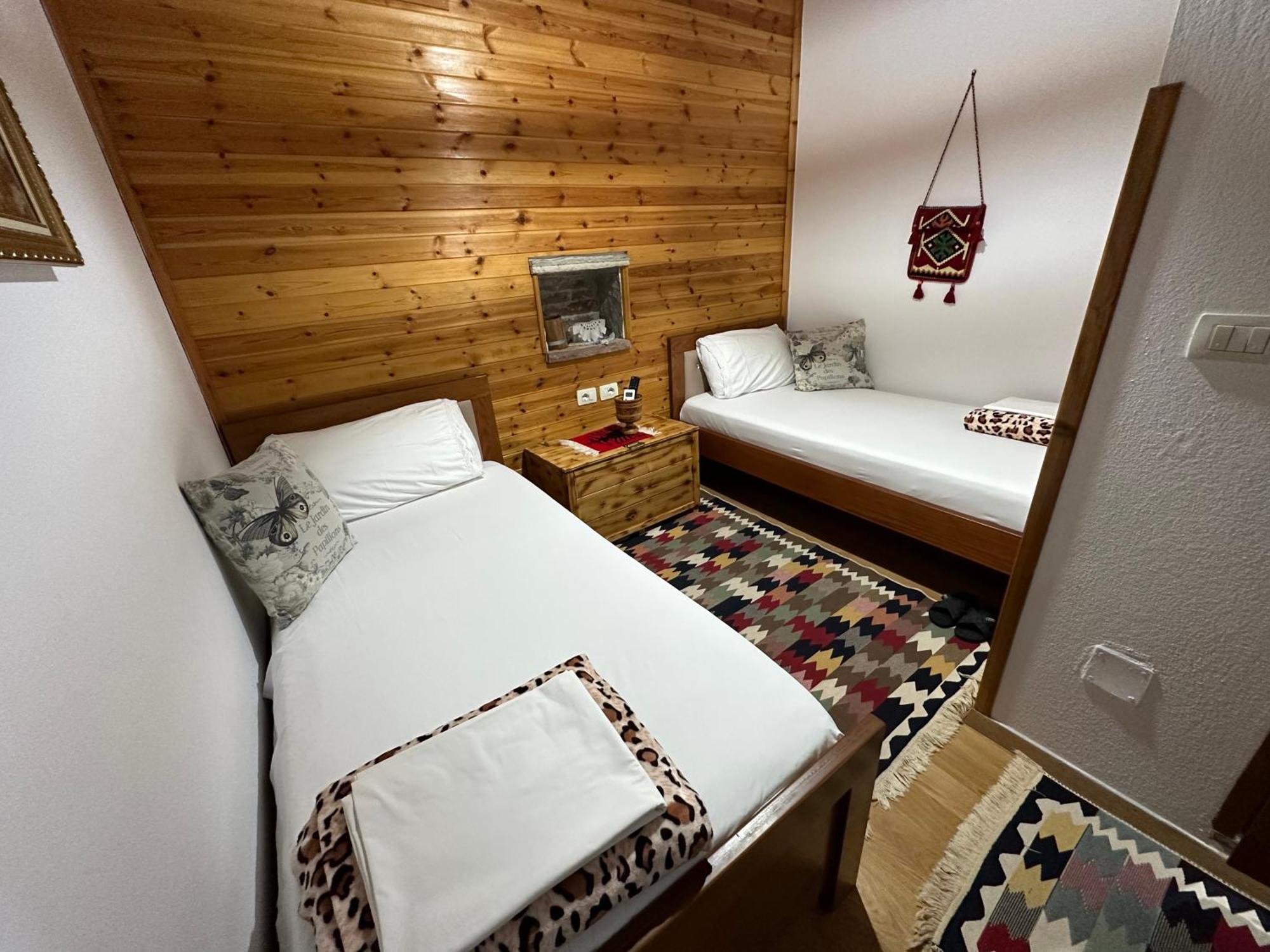 Ahmetaj Guest House Gjirokaster Luaran gambar