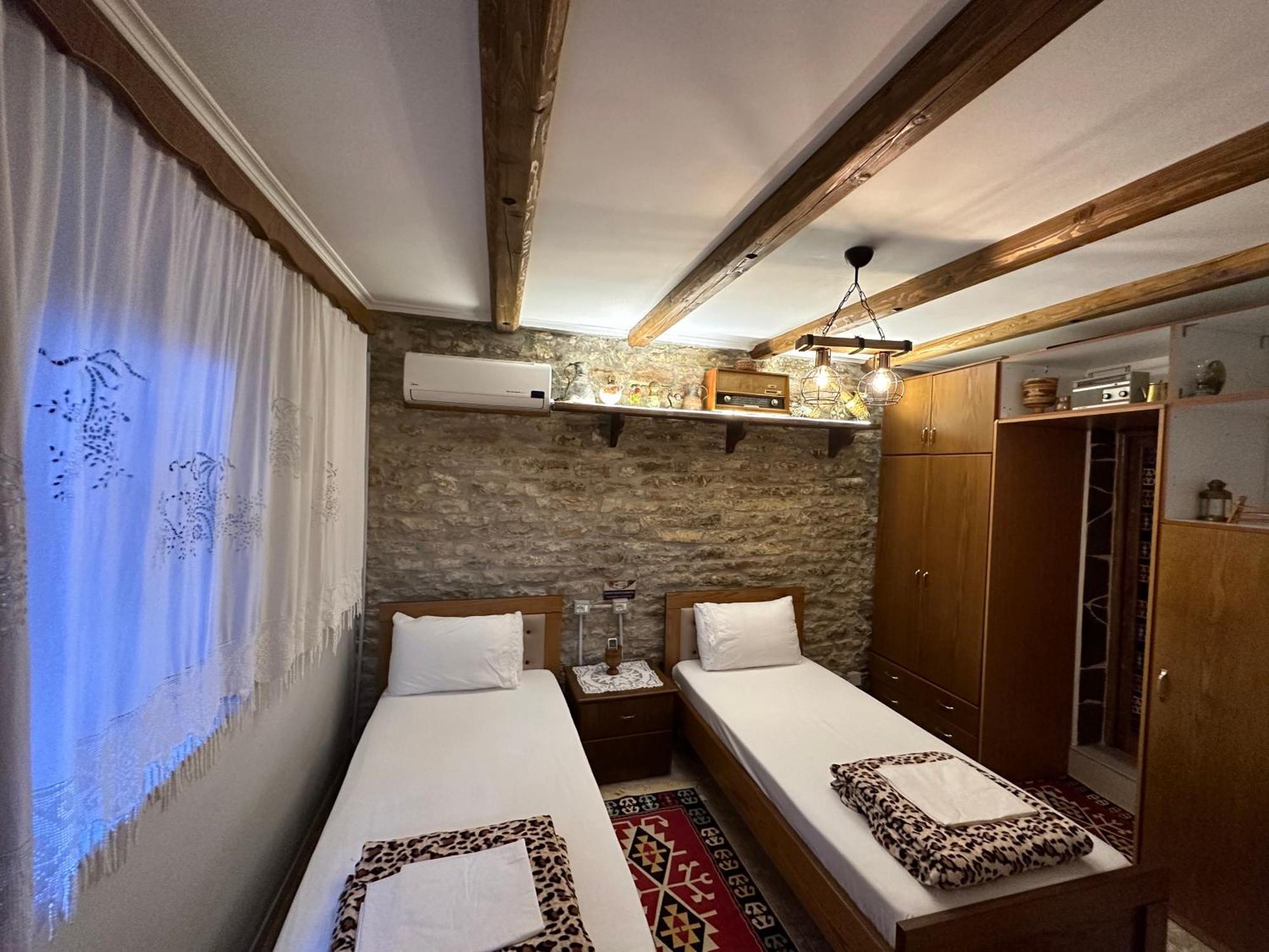 Ahmetaj Guest House Gjirokaster Luaran gambar