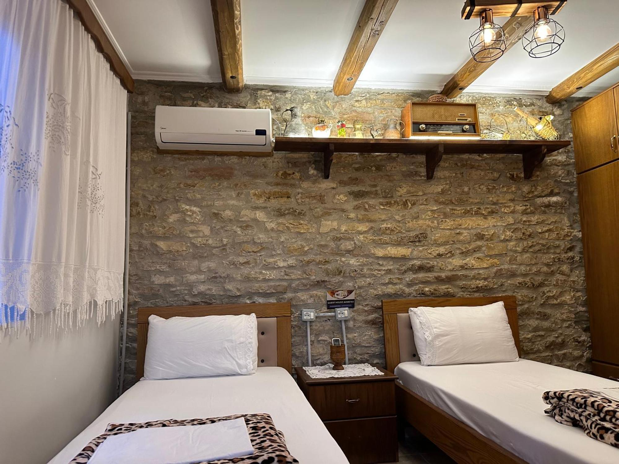 Ahmetaj Guest House Gjirokaster Luaran gambar