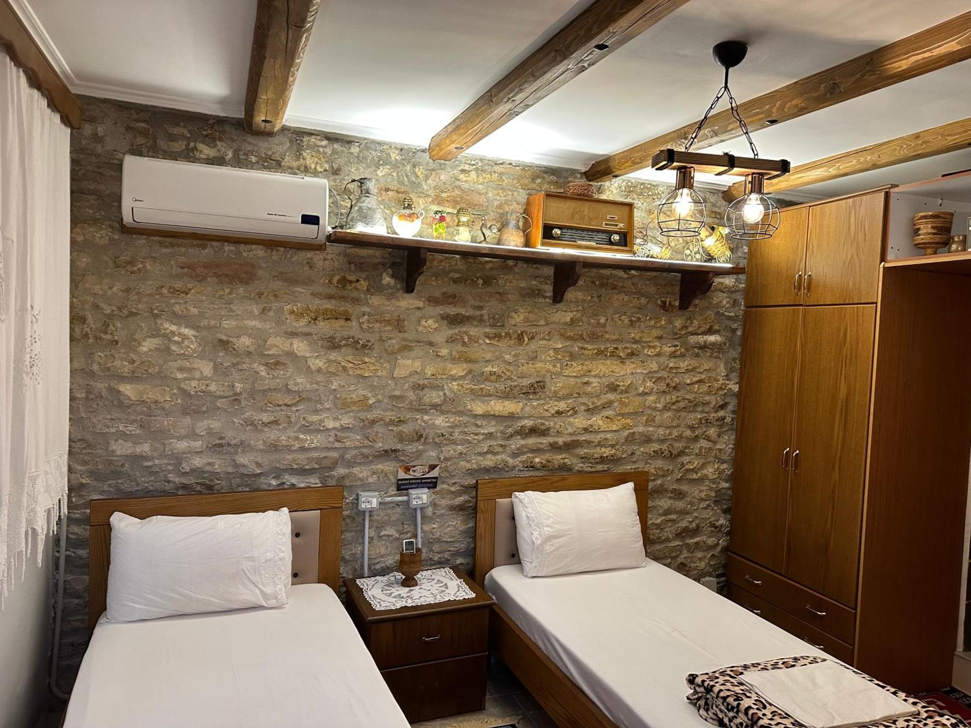 Ahmetaj Guest House Gjirokaster Luaran gambar