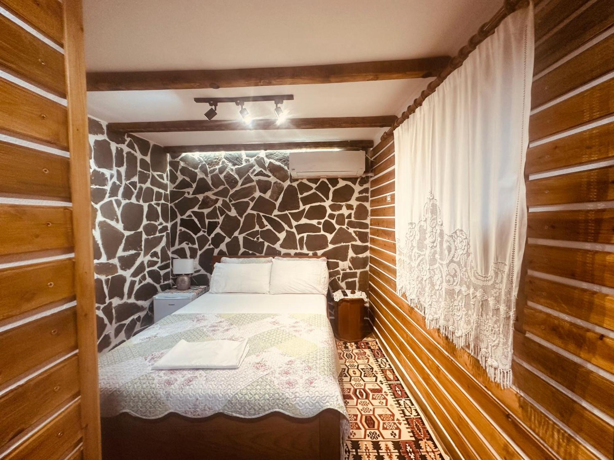 Ahmetaj Guest House Gjirokaster Luaran gambar